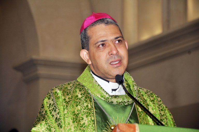  Obispo Santiago Tomás Morel Sale Positivo COVID-19