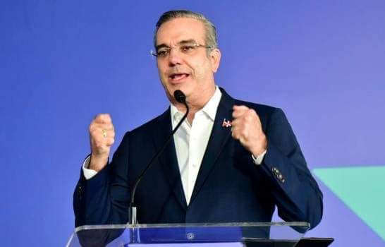  Presidente Abinader: «Periodistas Serán Beneficiados Plan Viviendas Gobierno»
